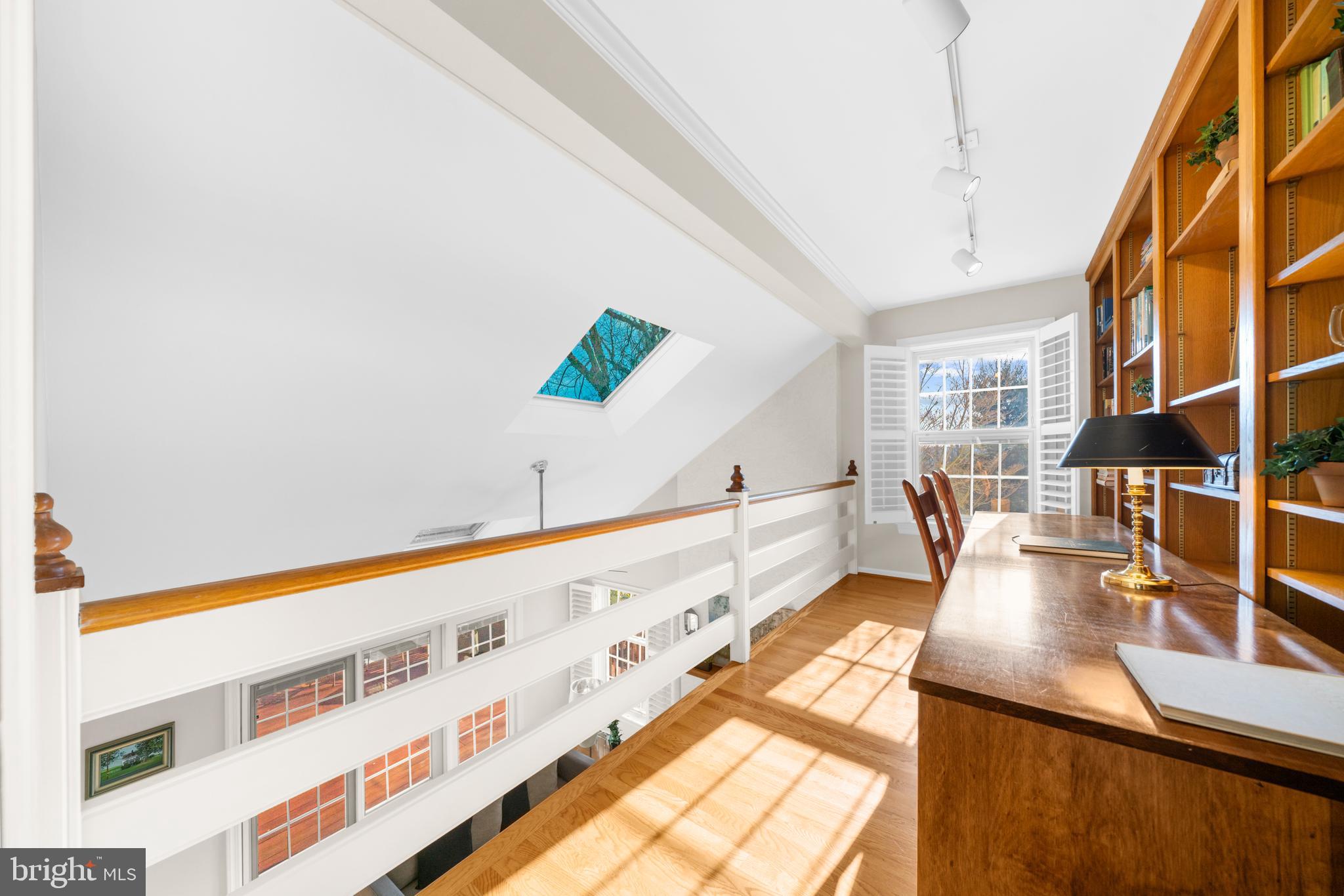 433 Inveraray Rd