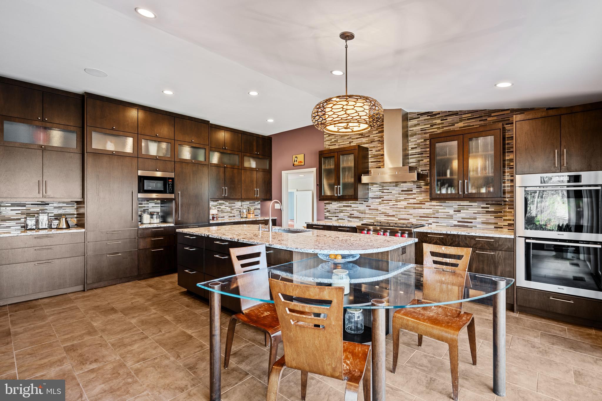 315 Edgehill Road