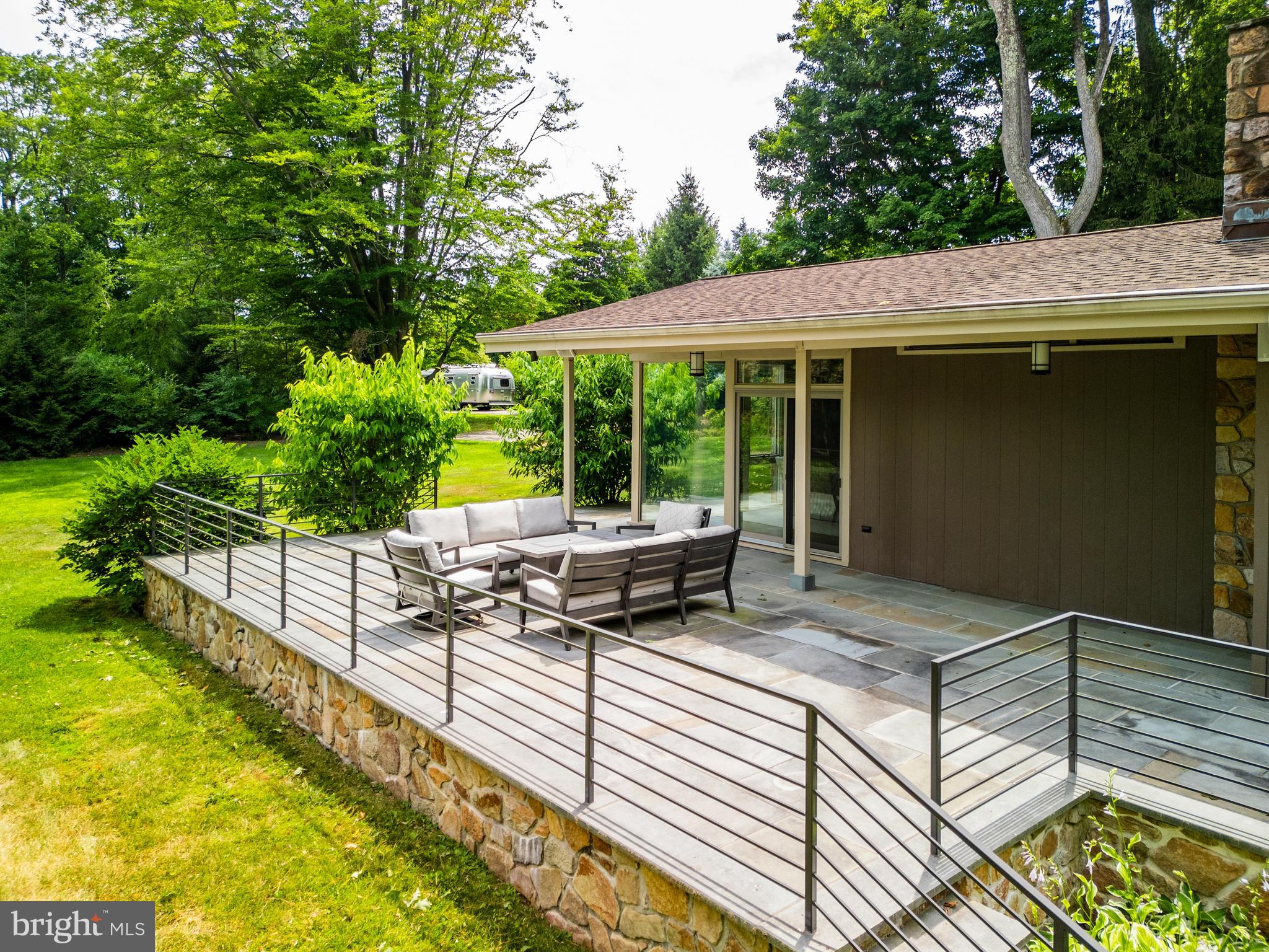 315 Edgehill Road