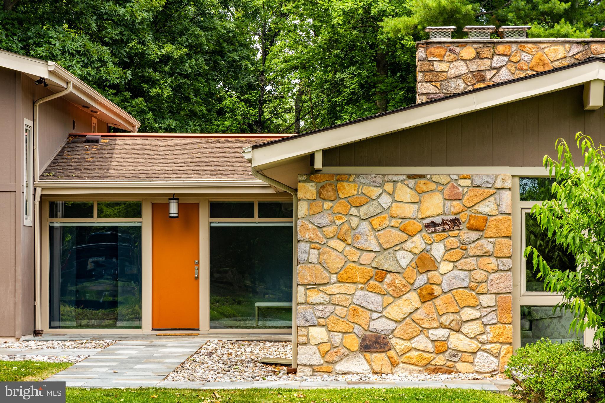 315 Edgehill Road