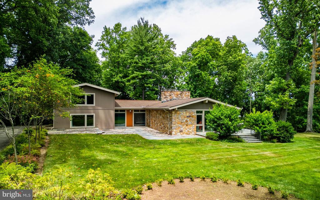 315 Edgehill Road