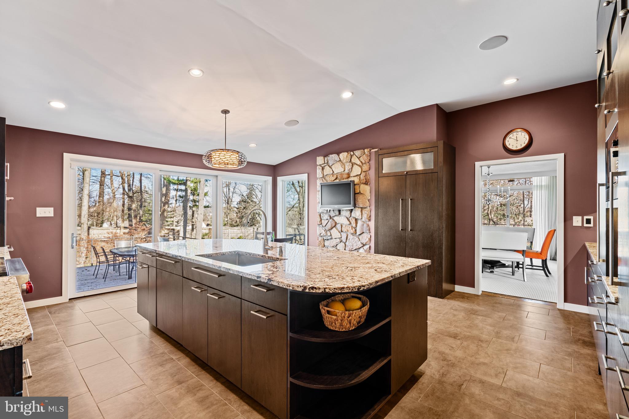 315 Edgehill Road