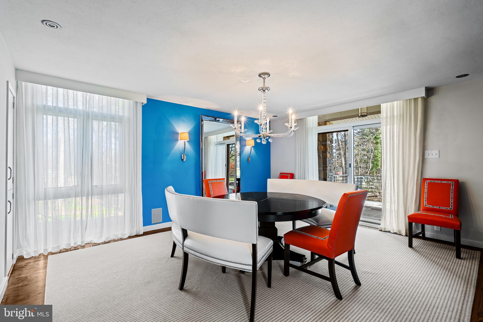 315 Edgehill Road