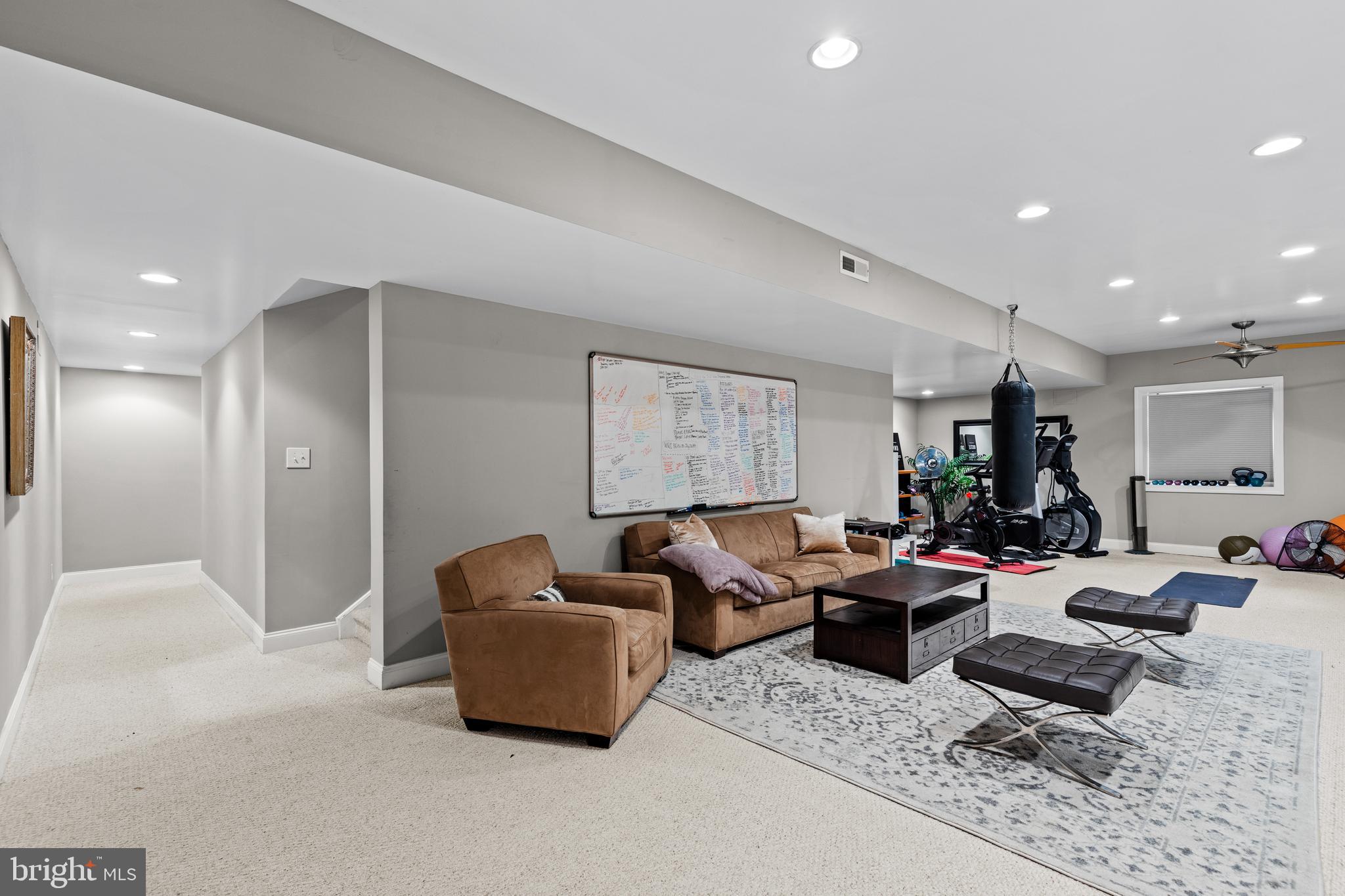 706 S Ave
