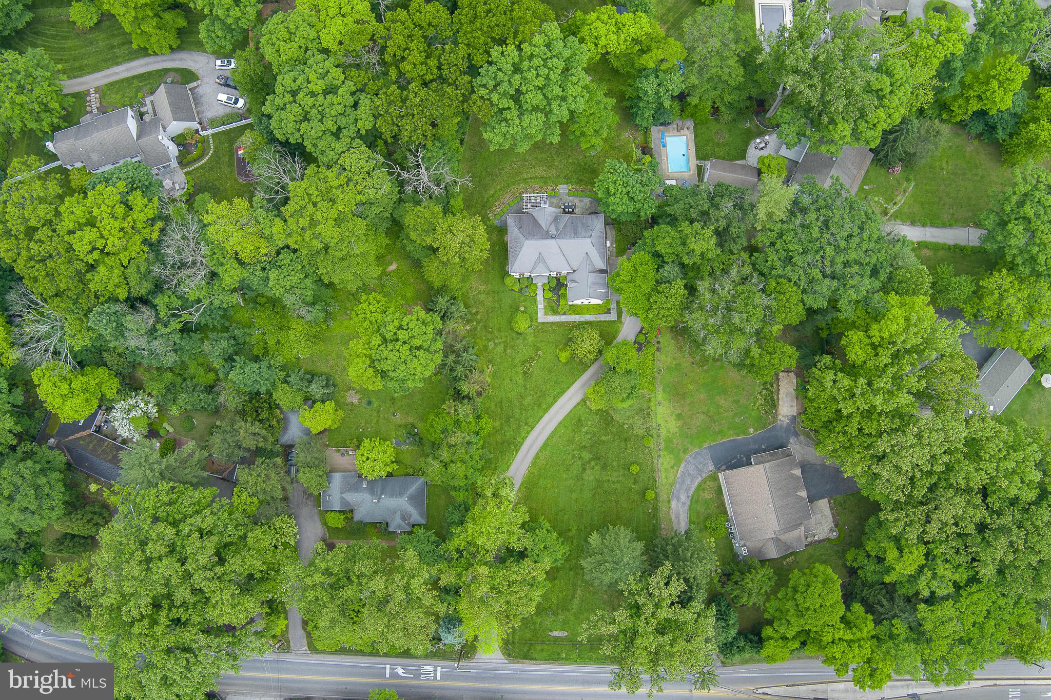 706 S Ave
