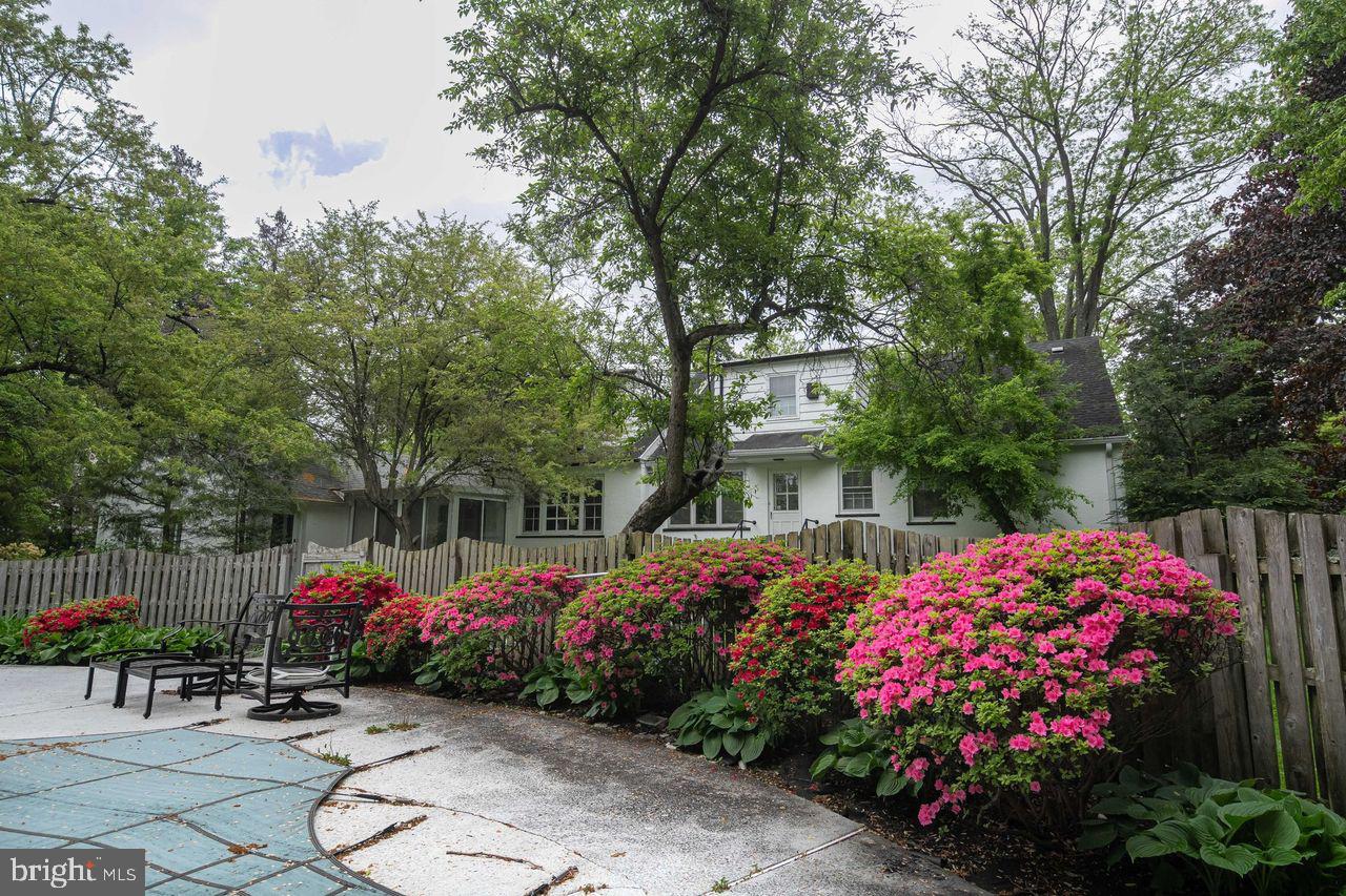 126 Tunbridge Cir
