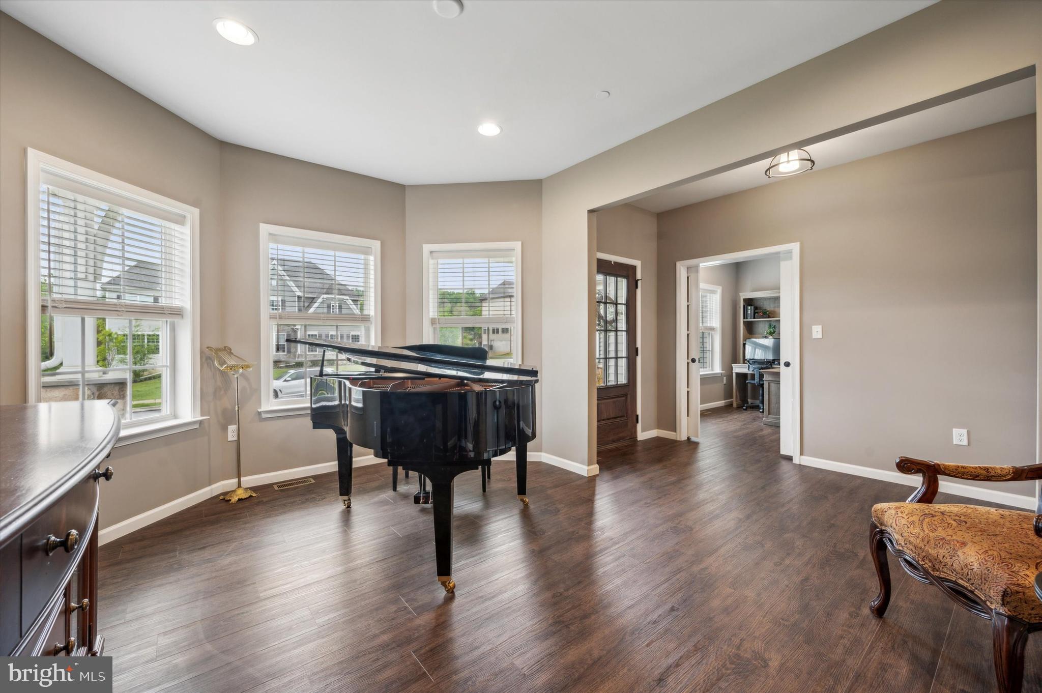 108 Parkview Way