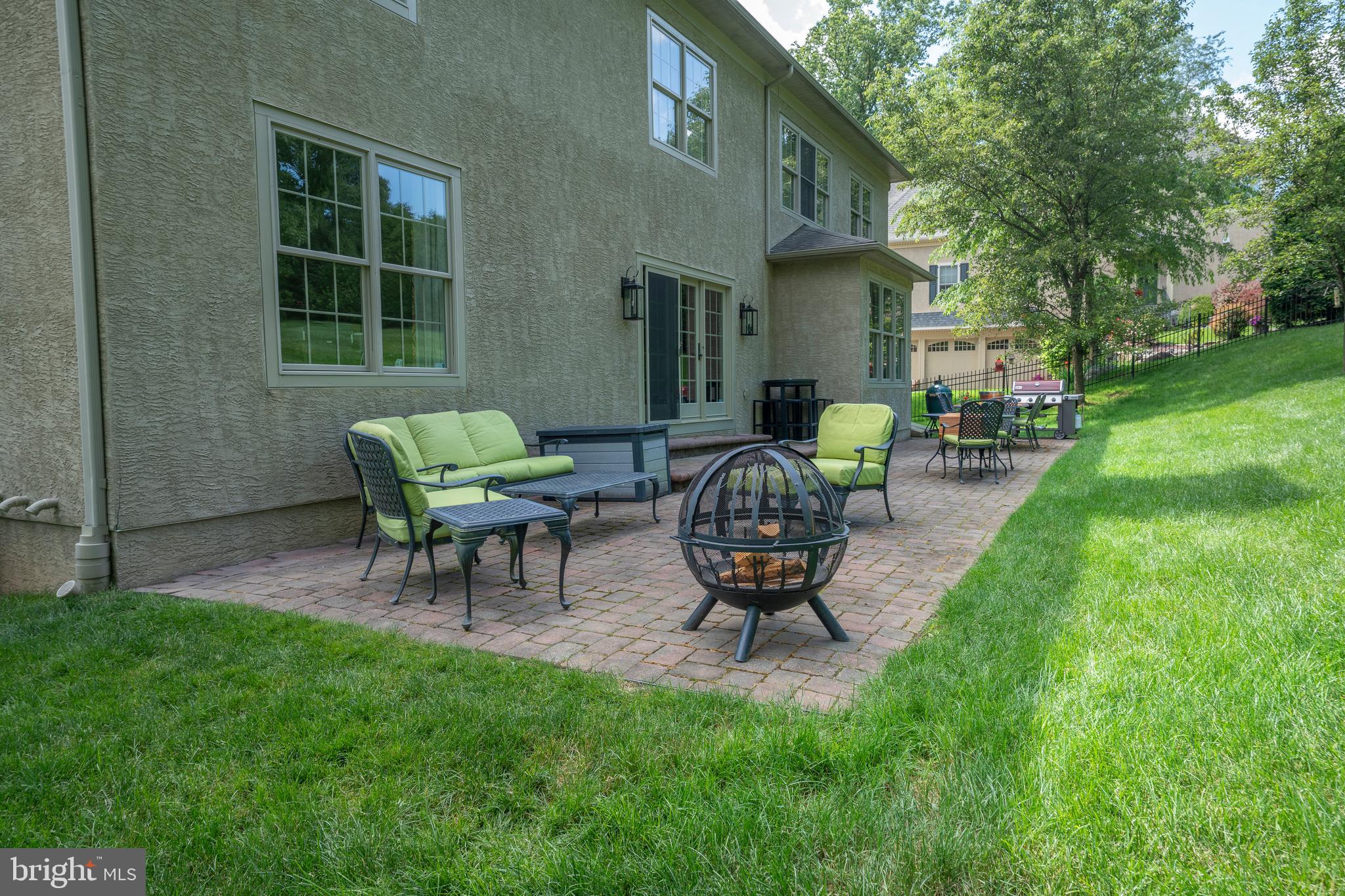 824 Vauclain Rd