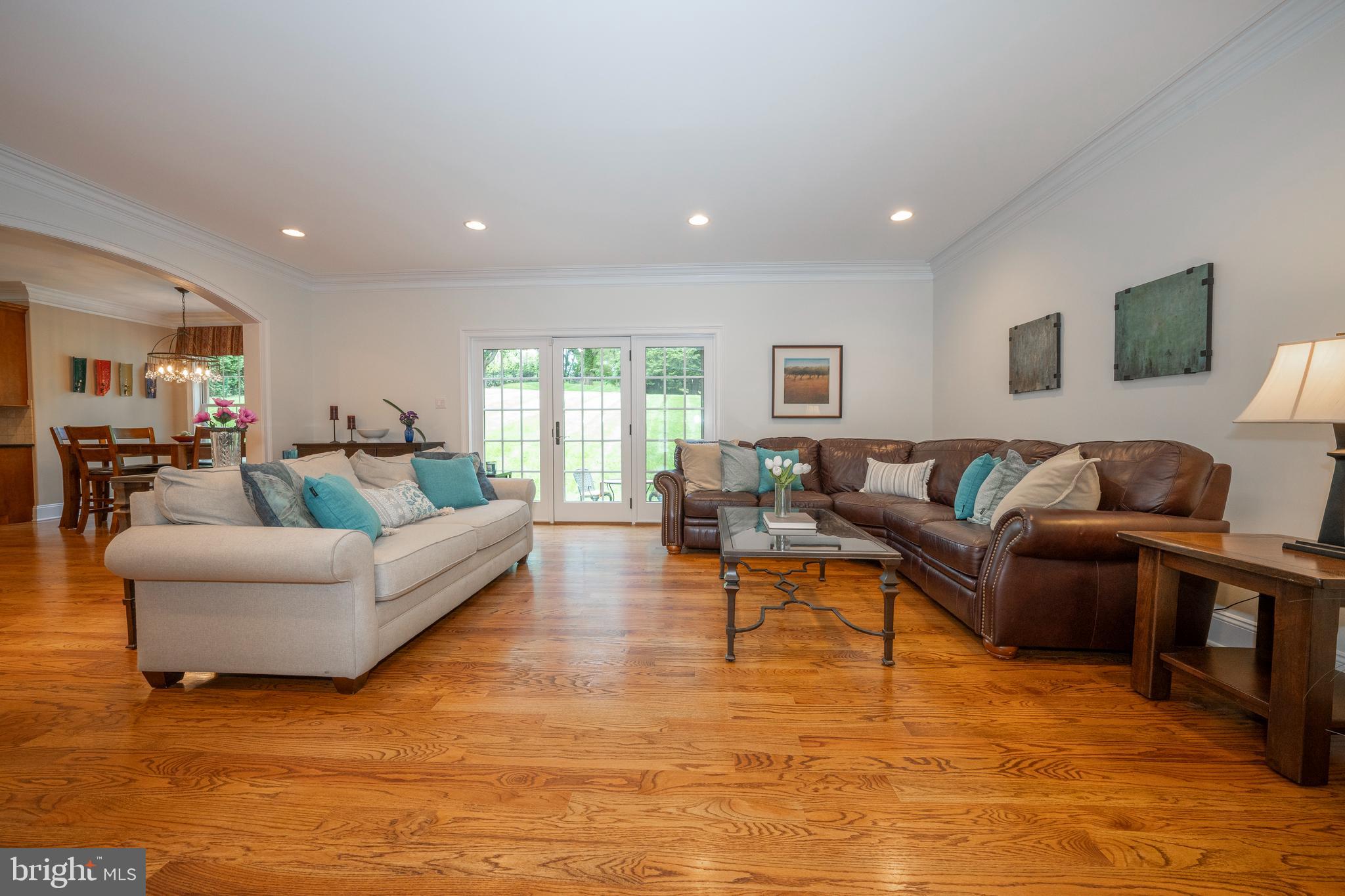 824 Vauclain Rd