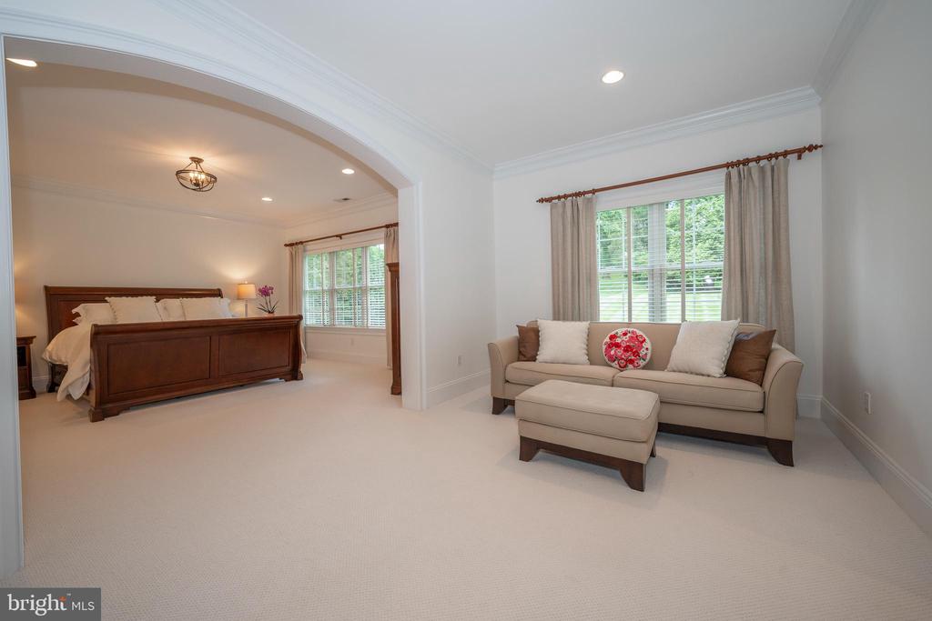 824 Vauclain Rd