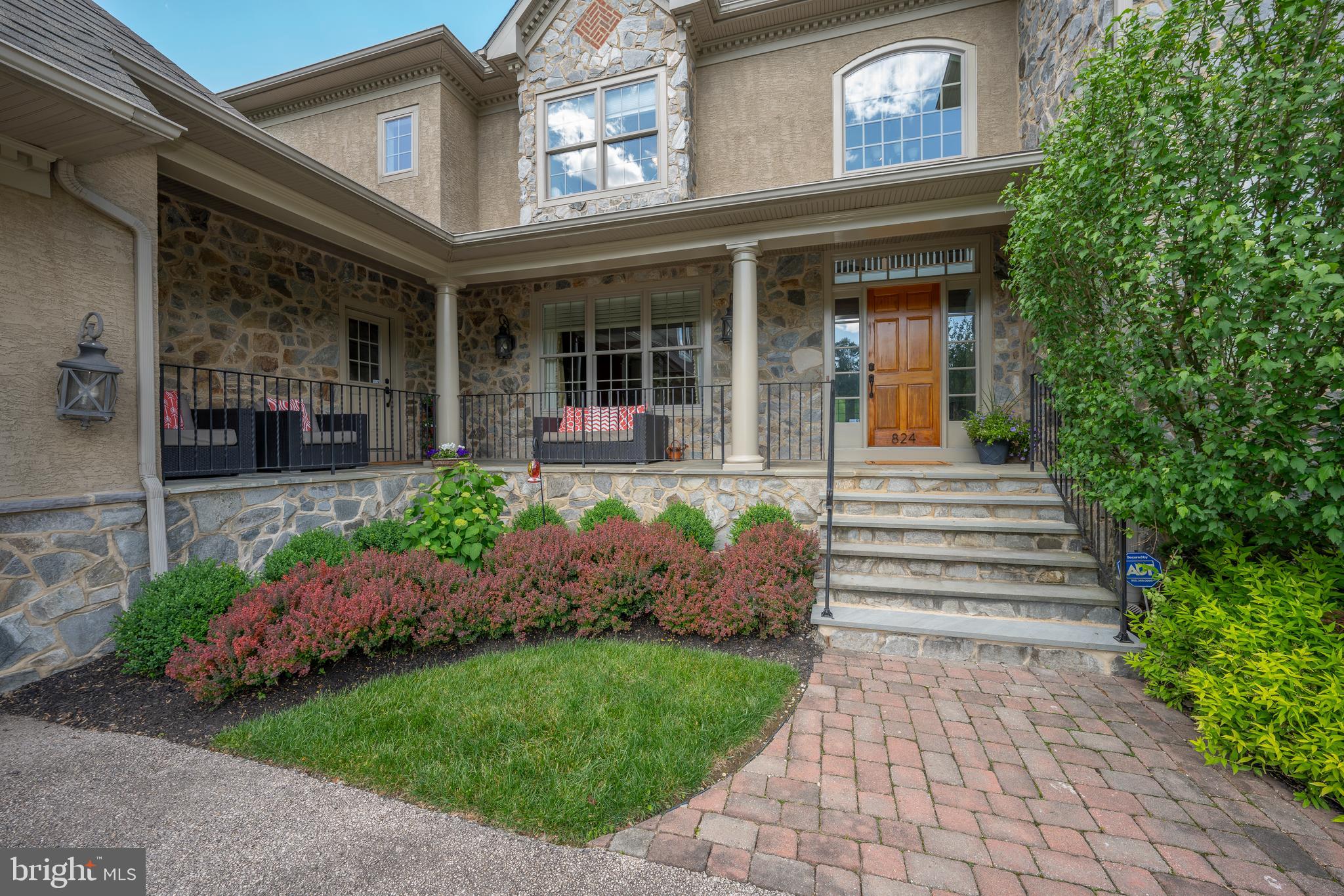 824 Vauclain Rd