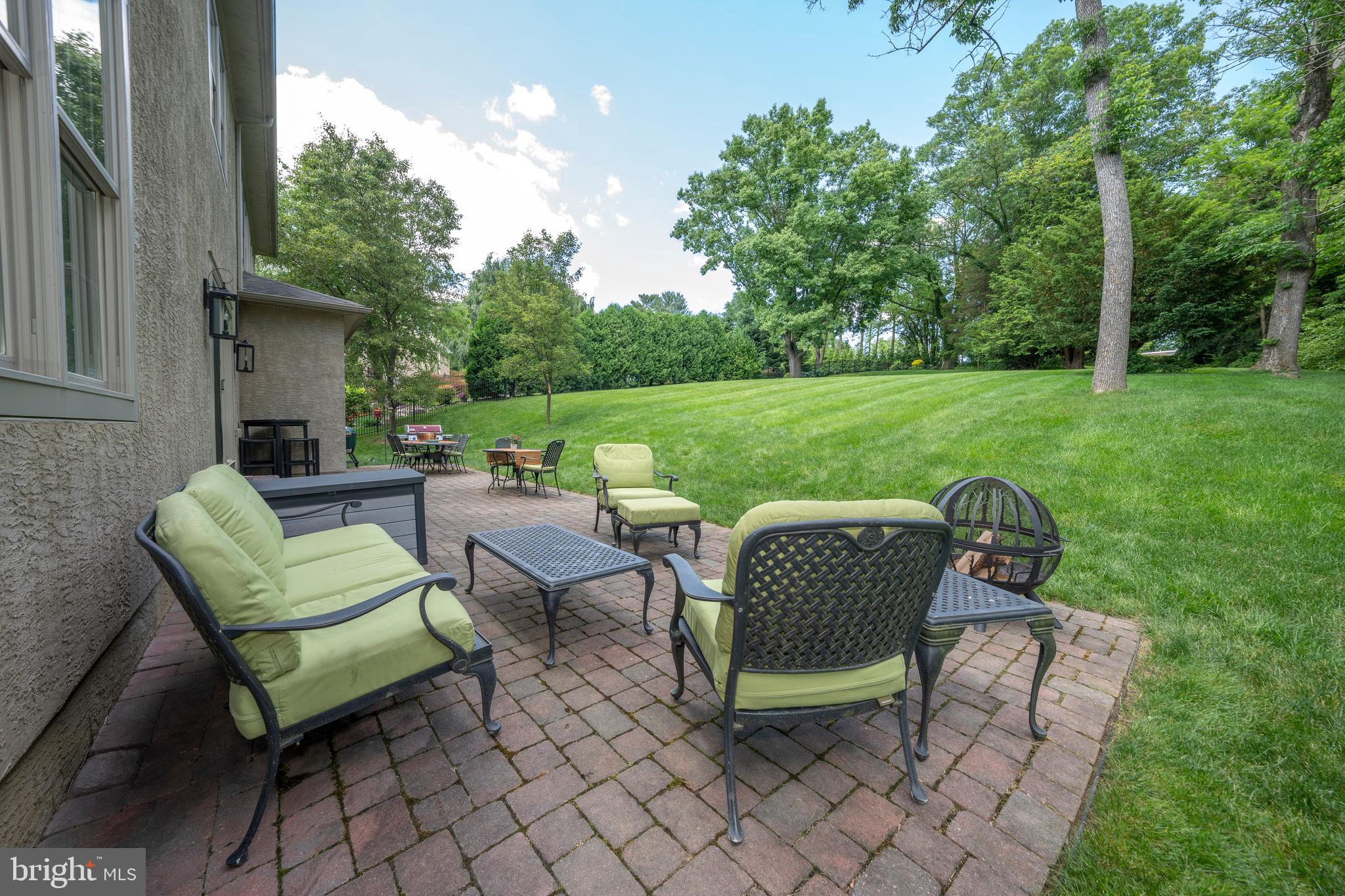 824 Vauclain Rd