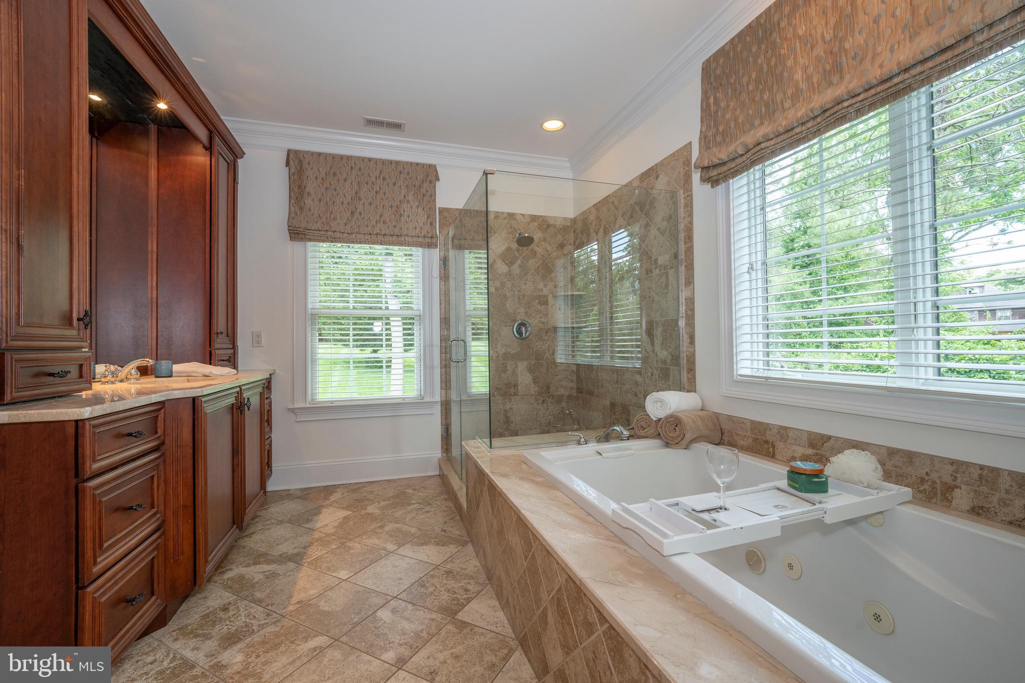 824 Vauclain Rd