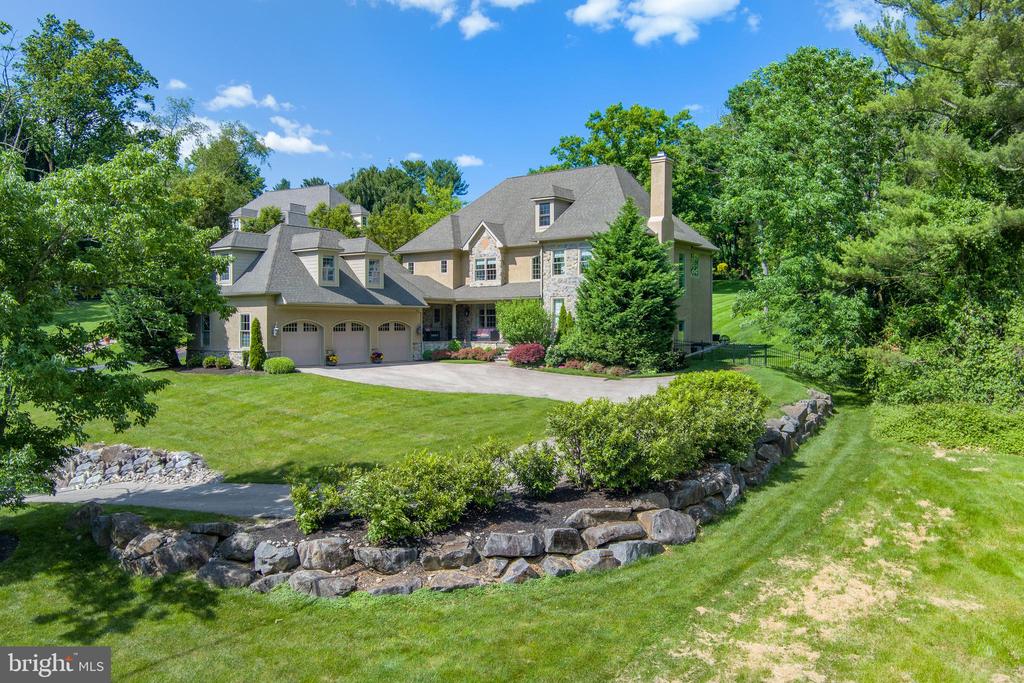 824 Vauclain Rd