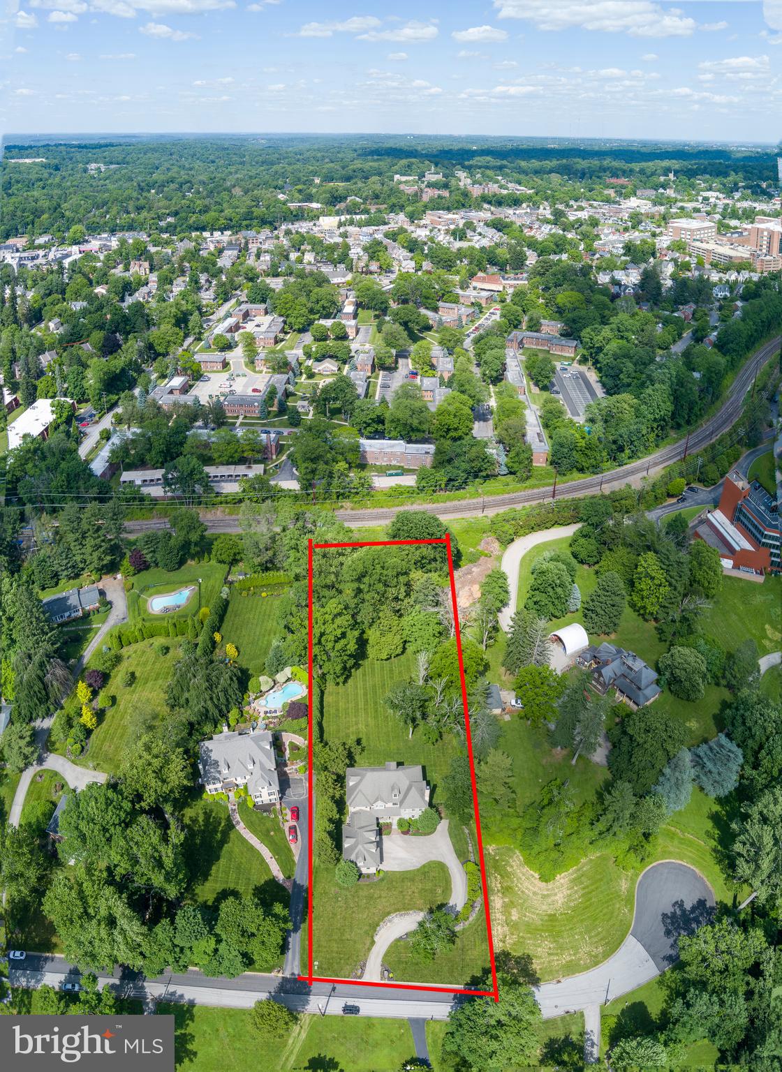 824 Vauclain Rd