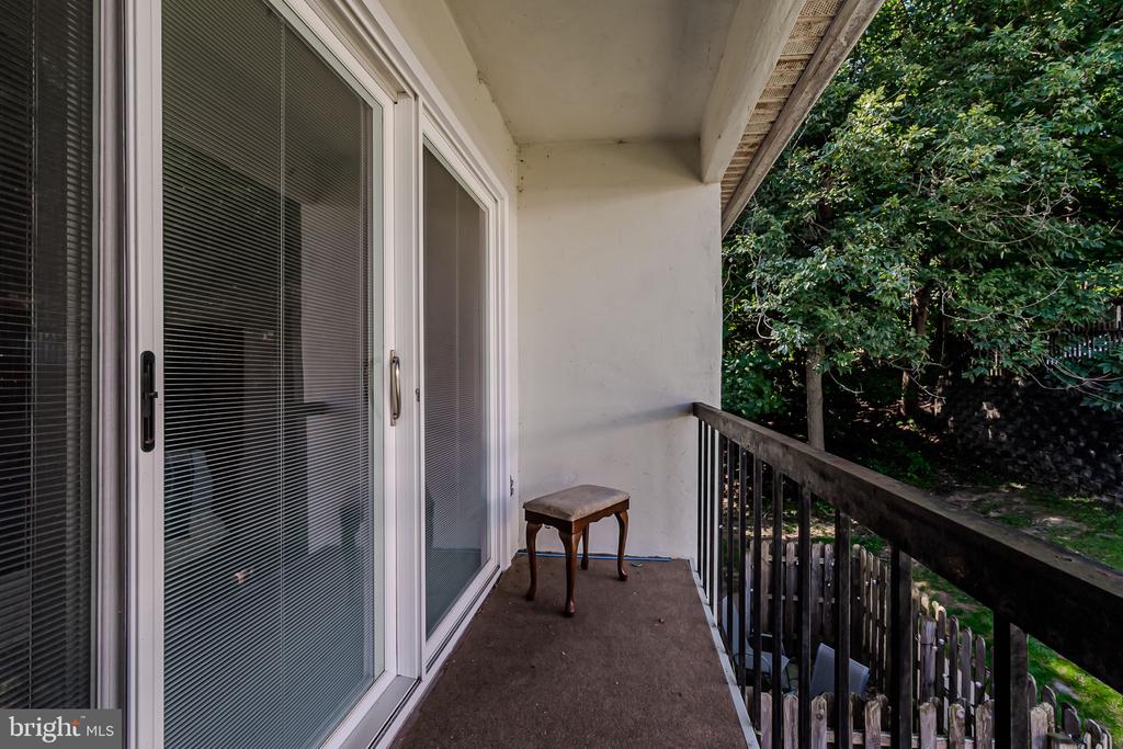 163 E Kenilworth Cir