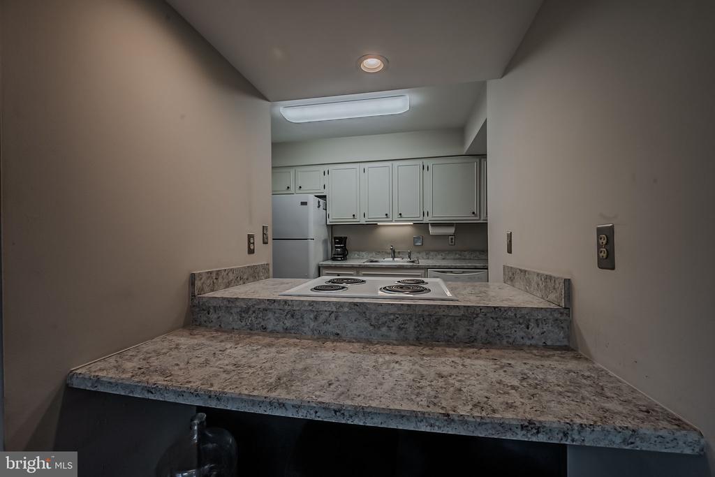 163 E Kenilworth Cir