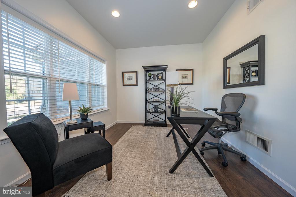 108 Parkview Way
