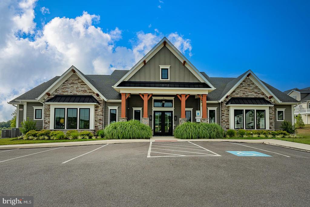 108 Parkview Way