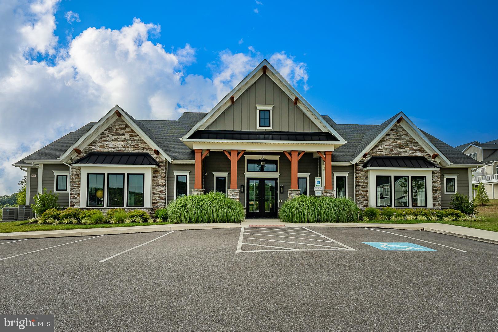 108 Parkview Way