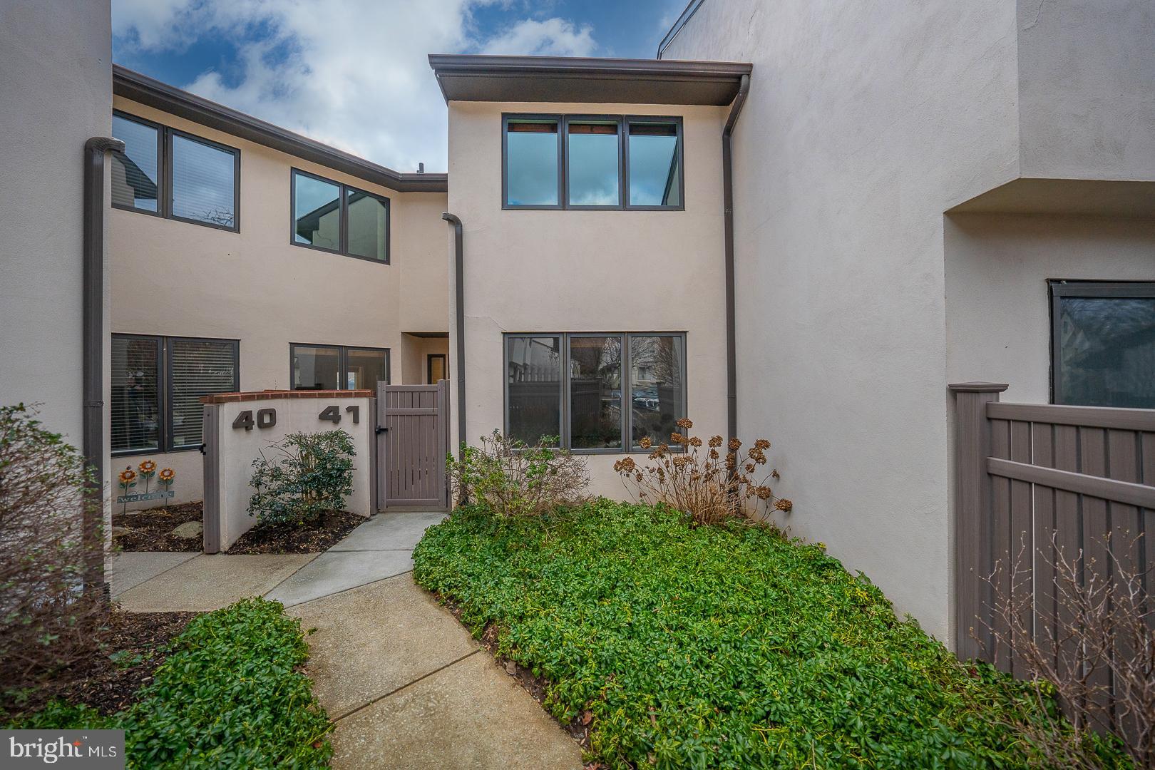 138 Montrose Ave ##41