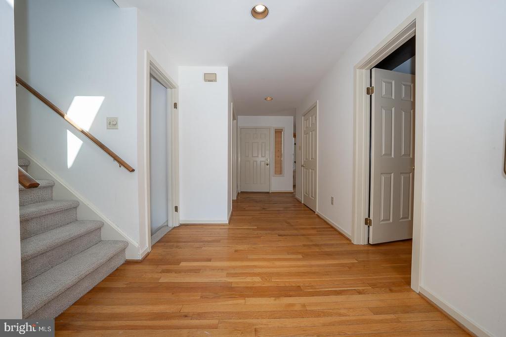 138 Montrose Ave ##41