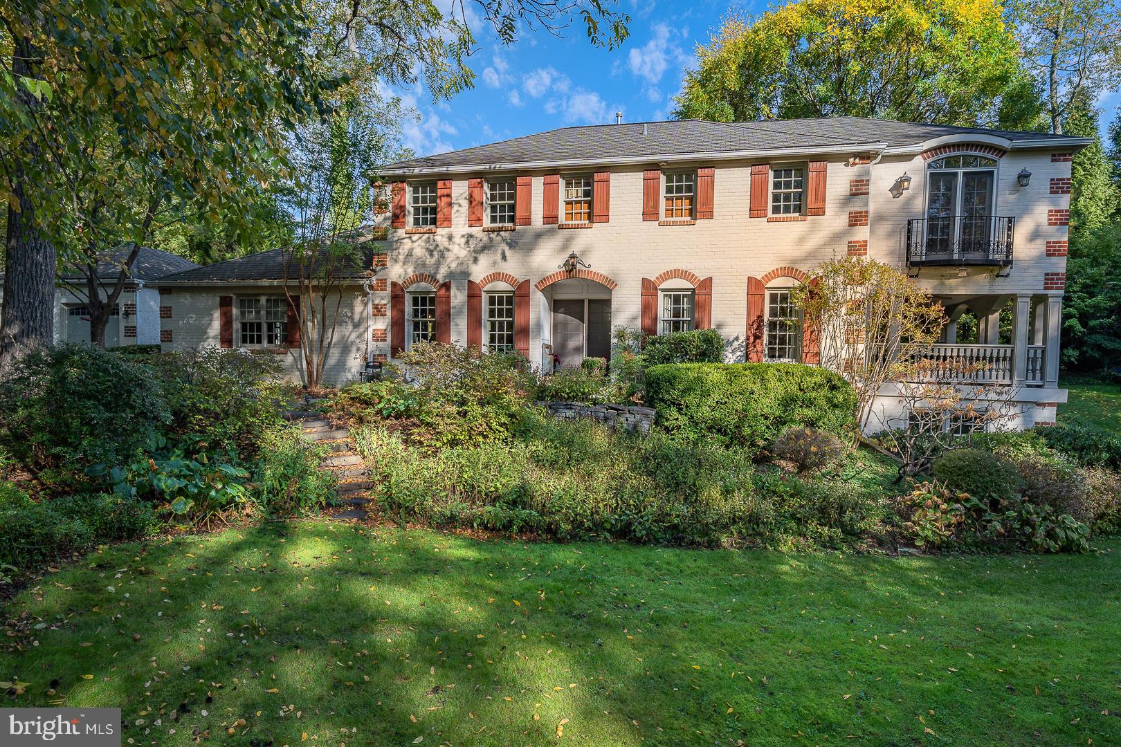 318 Chamounix Rd