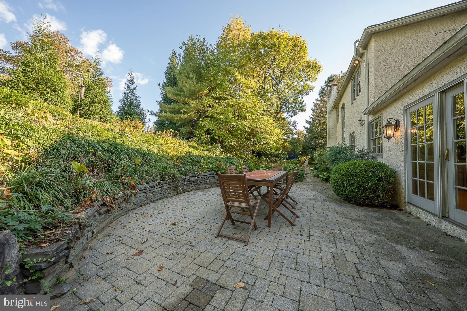 318 Chamounix Rd