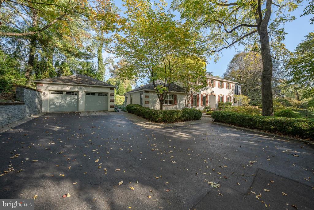318 Chamounix Rd