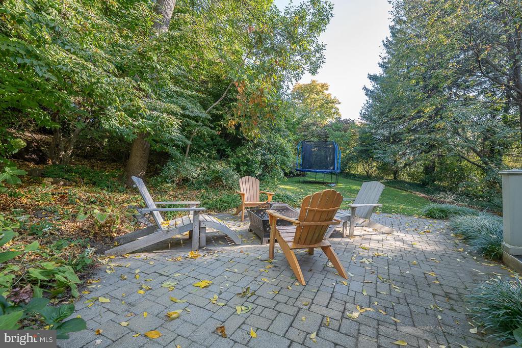 318 Chamounix Rd