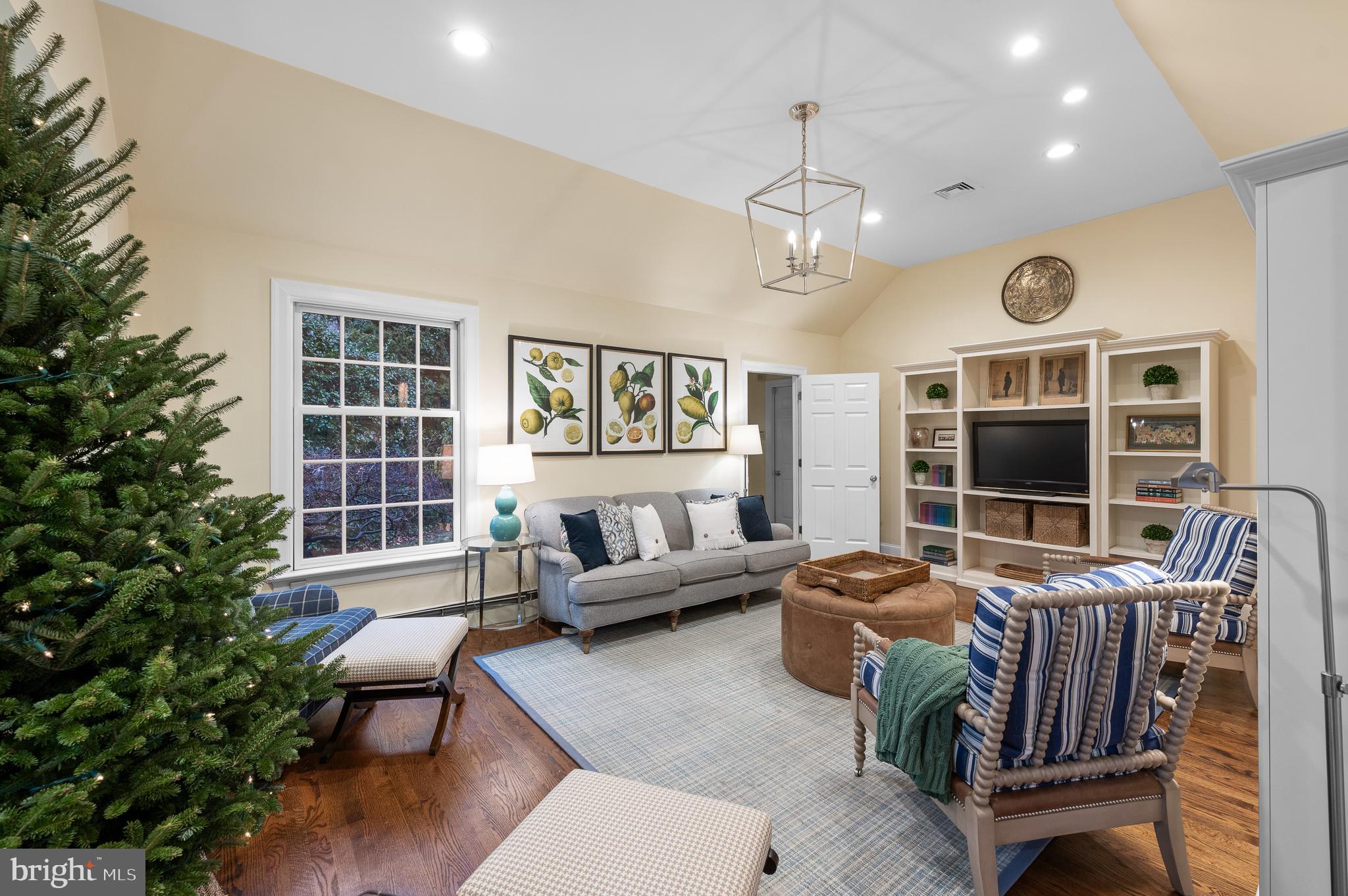 321 Orchard Way