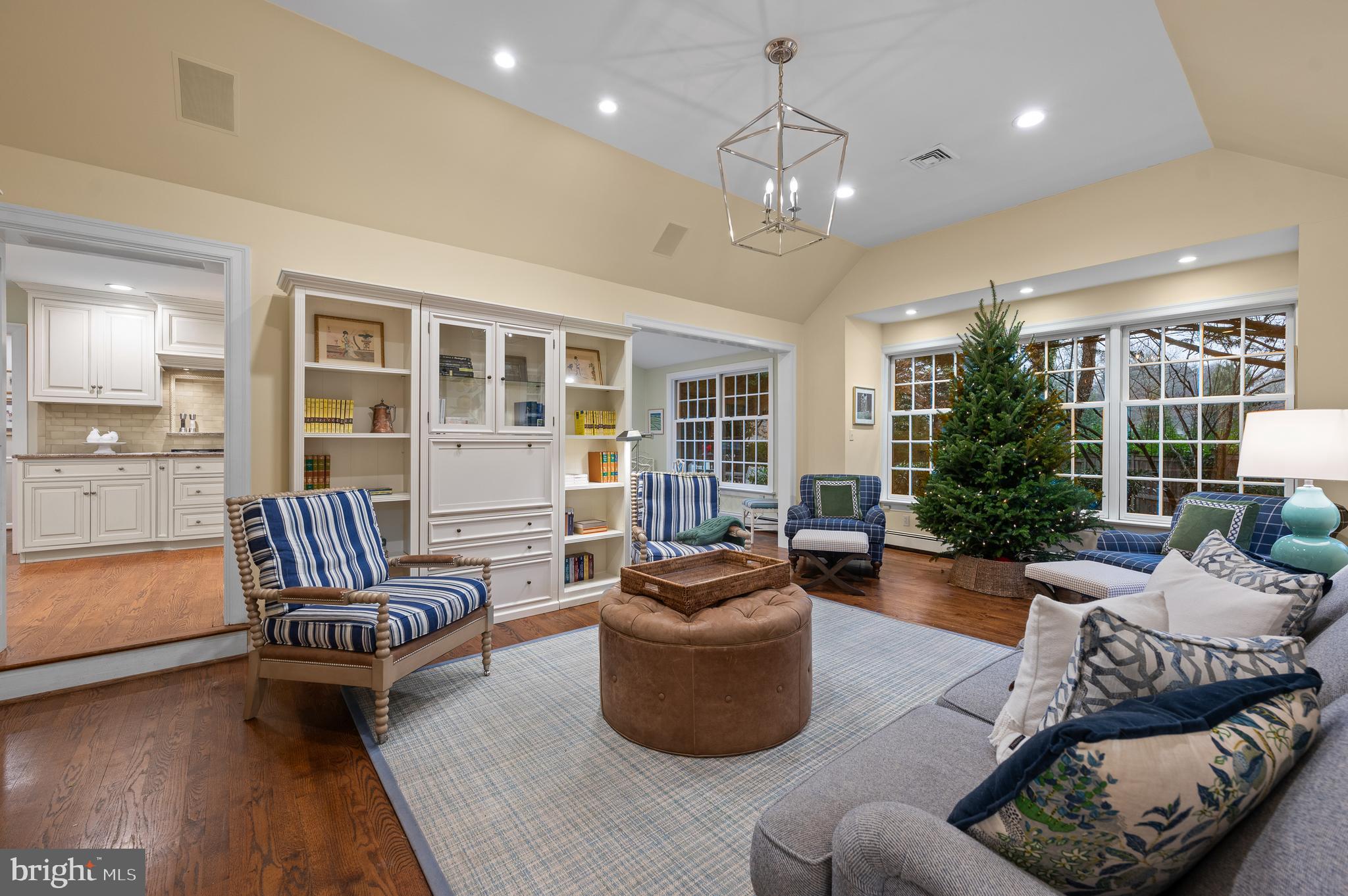 321 Orchard Way