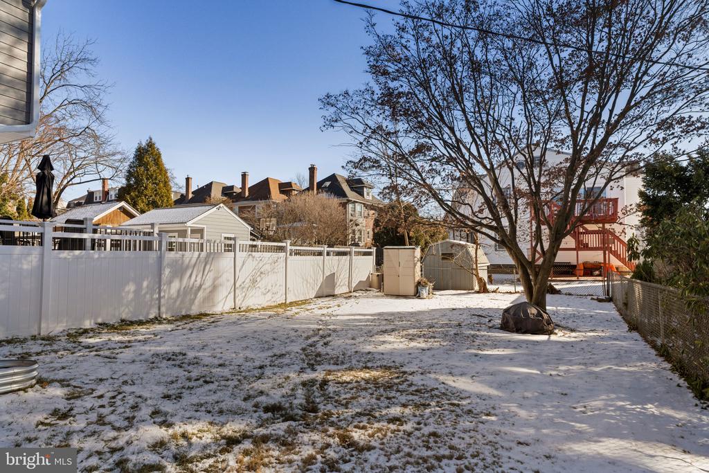 777 Clifford Ave