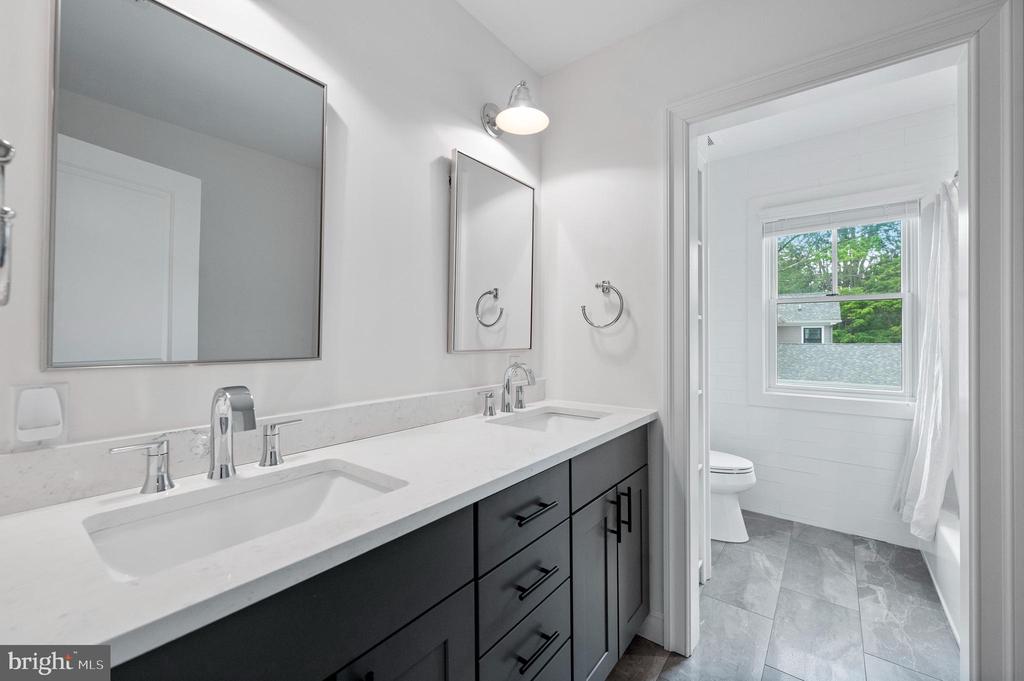 108 Cambria Ct