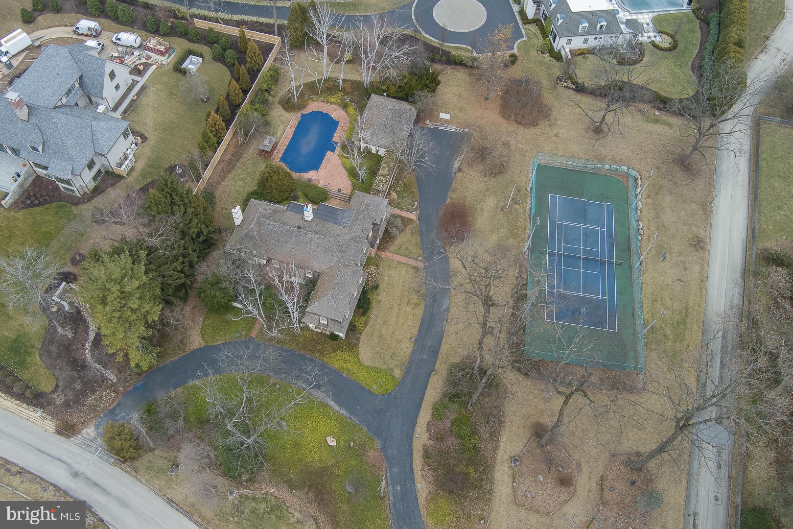 180 Abrahams Ln