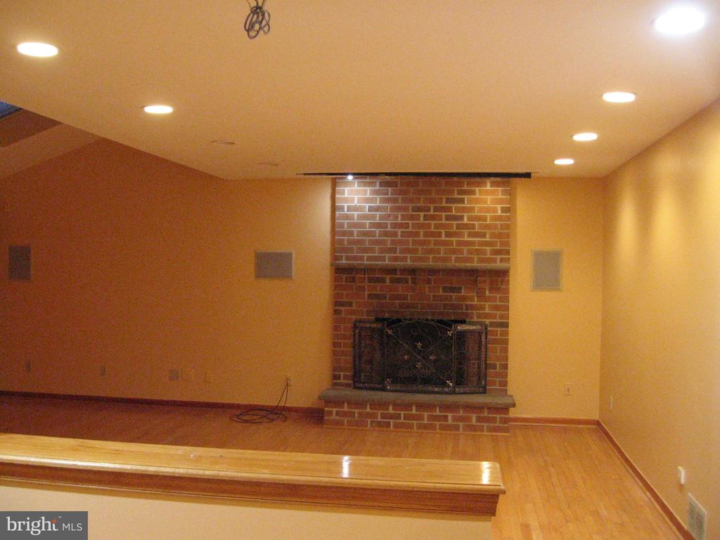 767 FAWN HILL RD