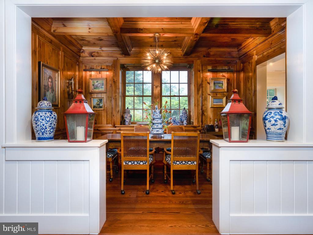 7 Spring Mill Ln