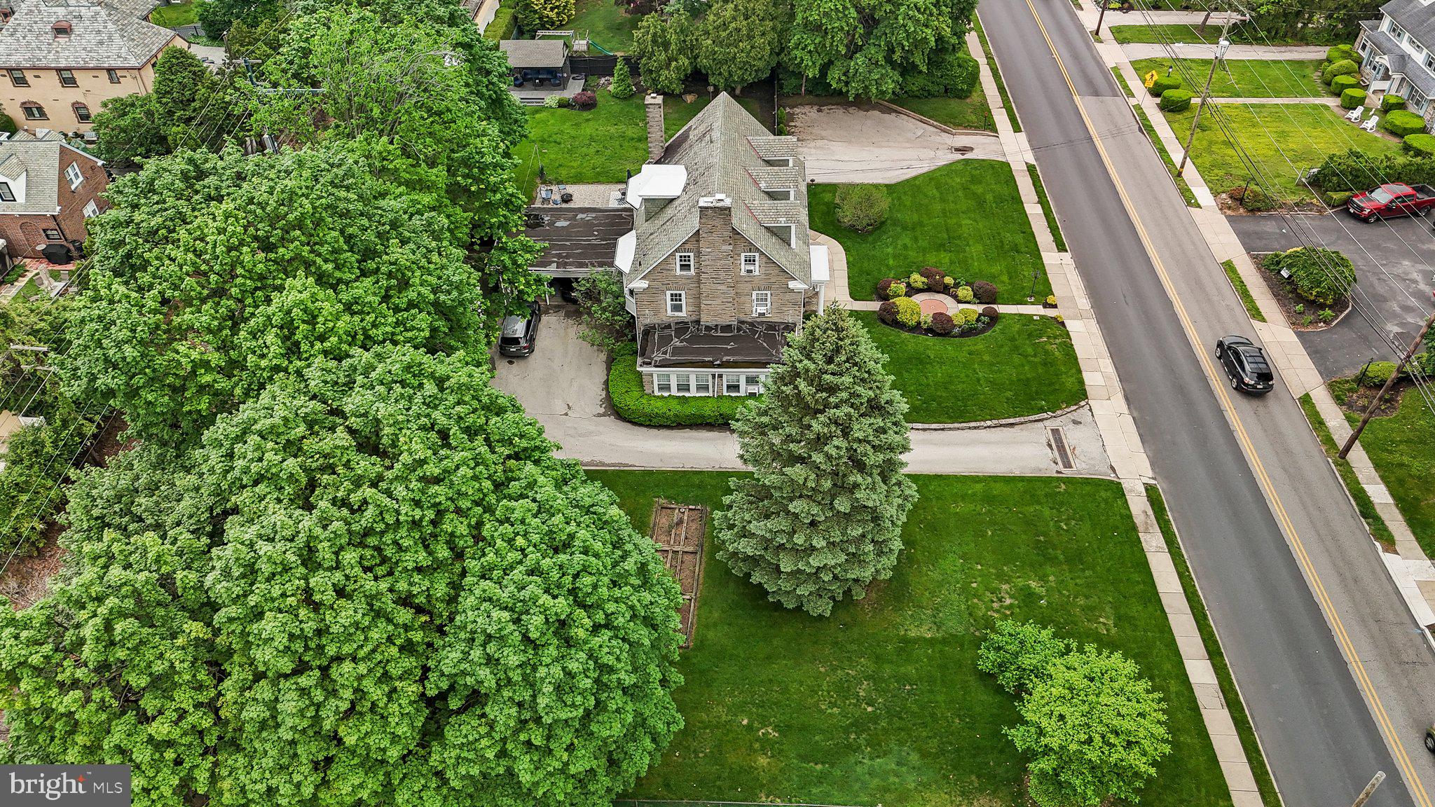 2515 Garrett Rd