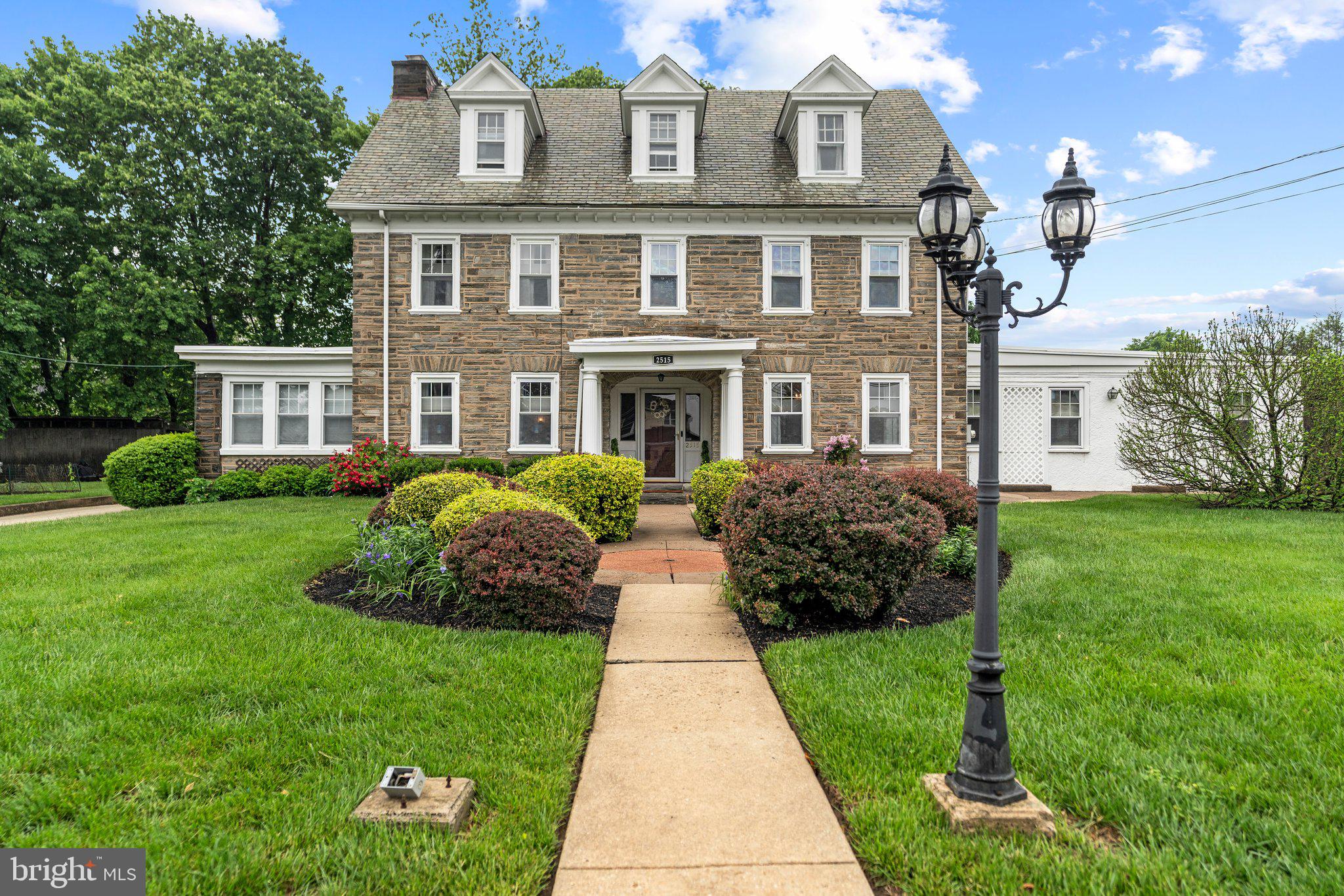 2515 Garrett Rd