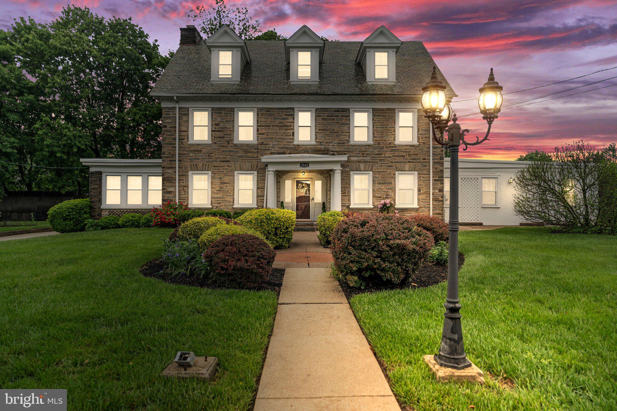 2515 Garrett Rd