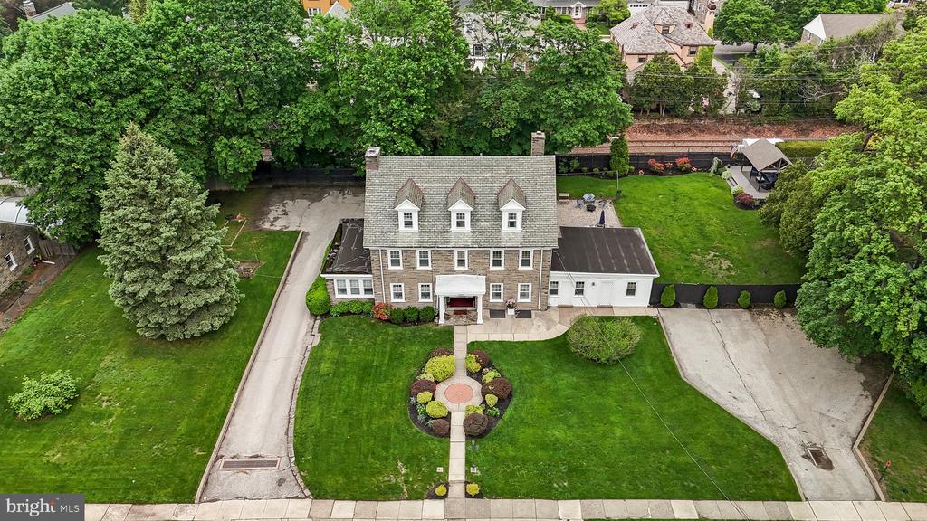 2515 Garrett Rd