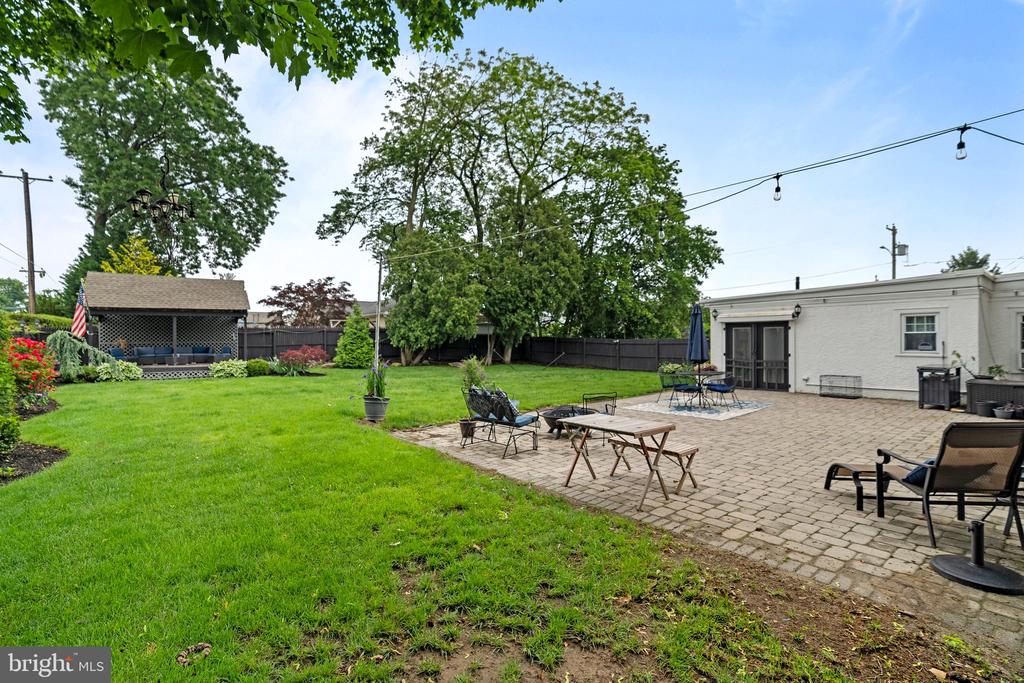 2515 Garrett Rd
