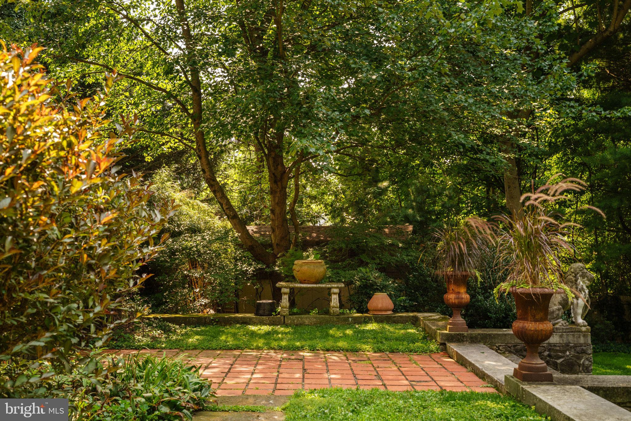 408 BARBARA LANE