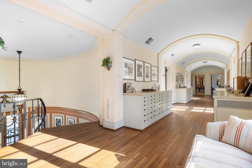 745 NEWTOWN ROAD