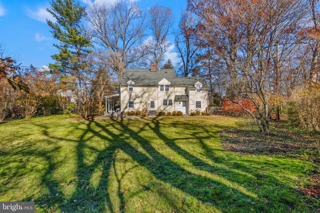 34 ALDWYN LANE