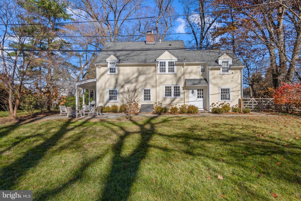 34 ALDWYN LANE