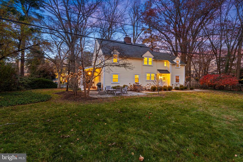 34 ALDWYN LANE