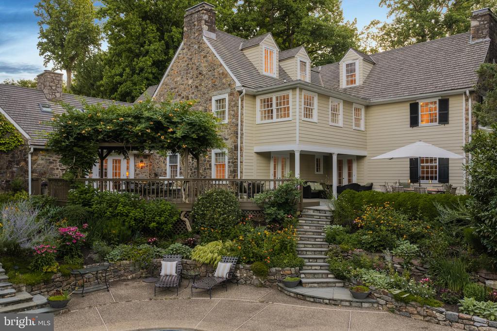 847 LESLEY ROAD