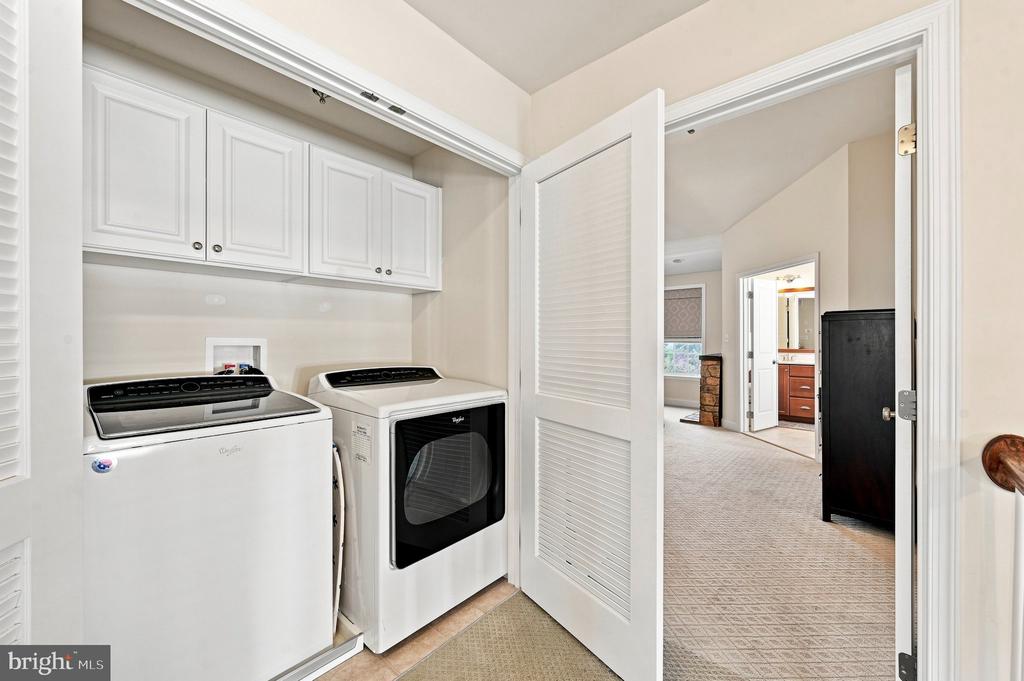 121 CORVUS CIRCLE