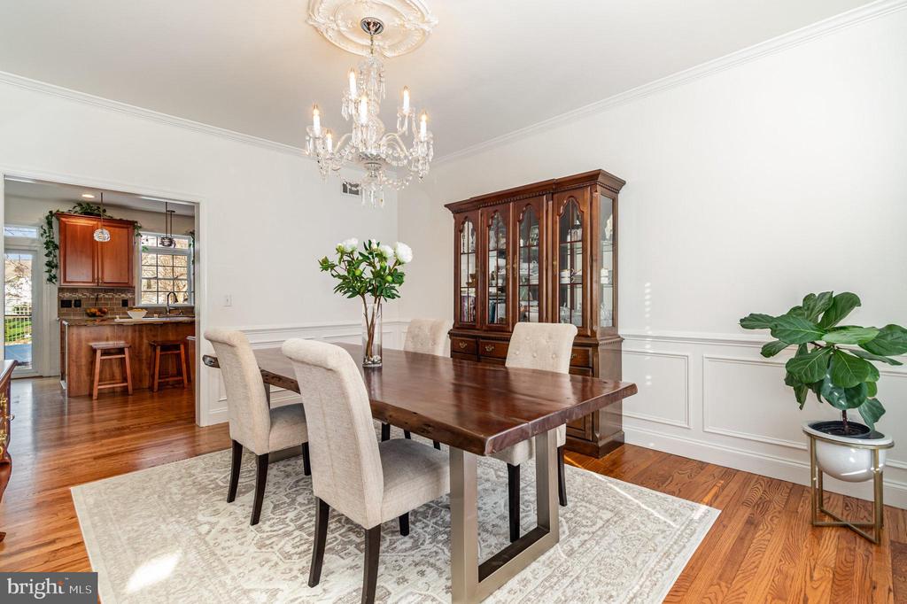 123 GLEBE LANE